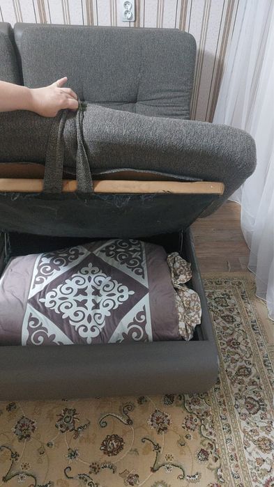 Продам большой диван
