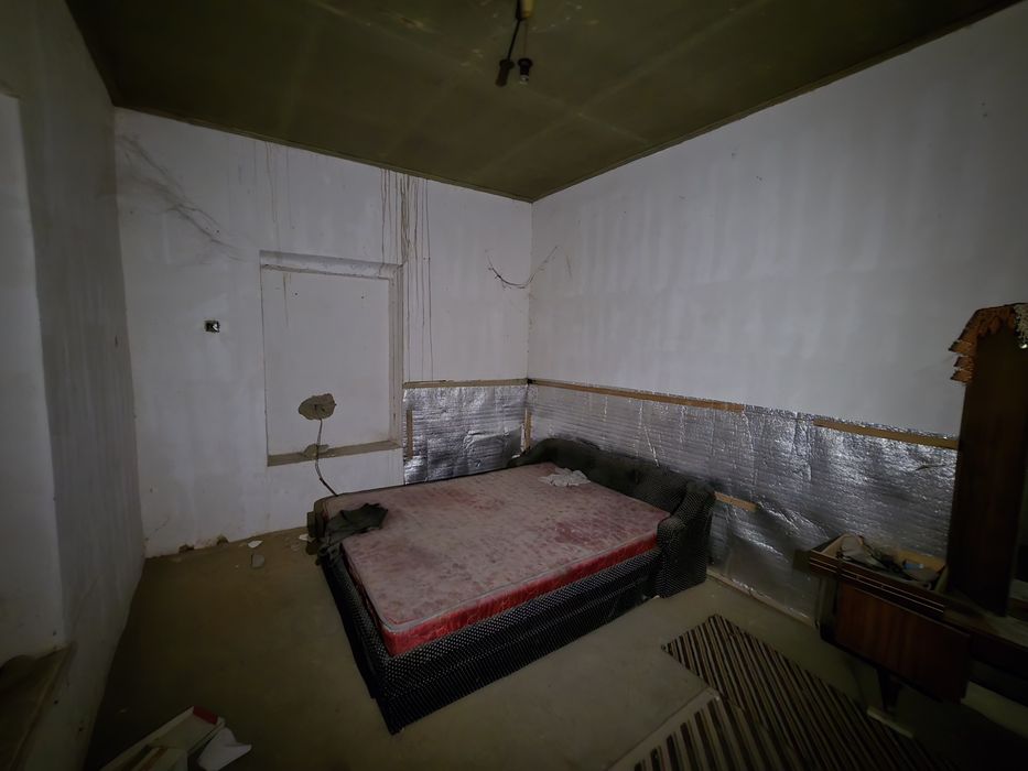 Samarqand tumani yer eski binosi bilan