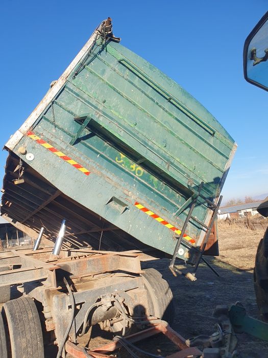 Самосвално ремарке 12т. 28куб.