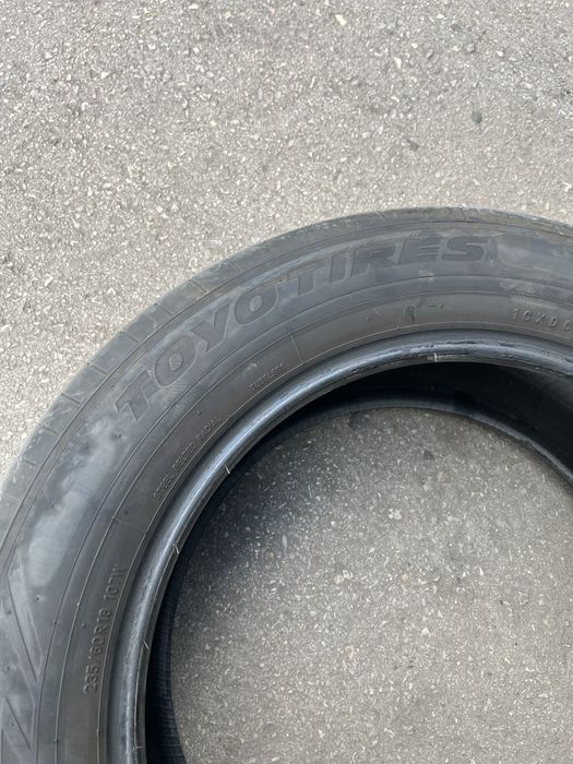 Летни гуми 235/60/18  TOYOTyres