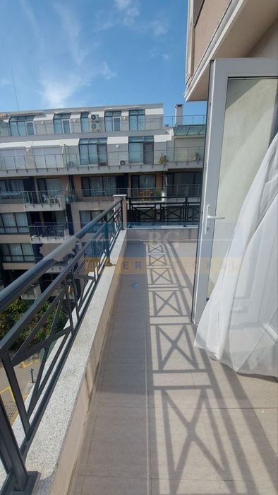 Продава се Тристаен апартамент в Поморие - 96 кв.м за 967 €/кв.м - Снимка #7