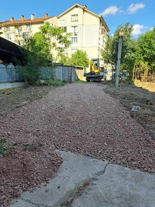 Услуги със Самосвал и Мини багер Ямбол