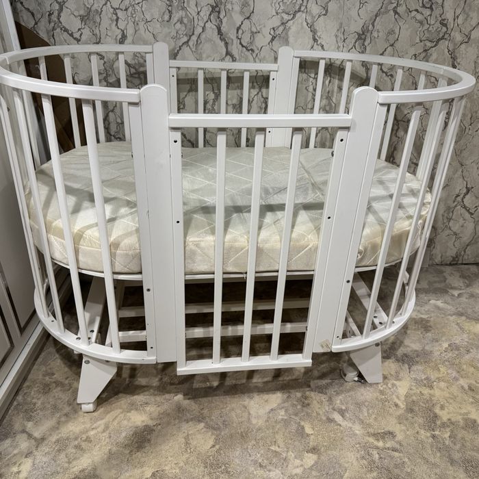 Продам кроватку детскую