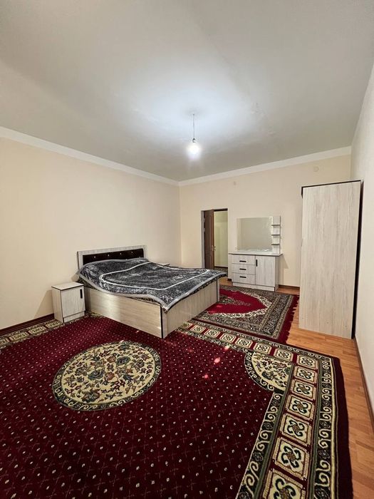 2/3/3 сотилади  100м²