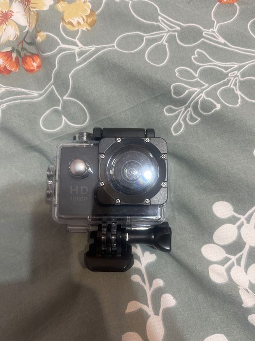 Екшън камера  с аксесоари