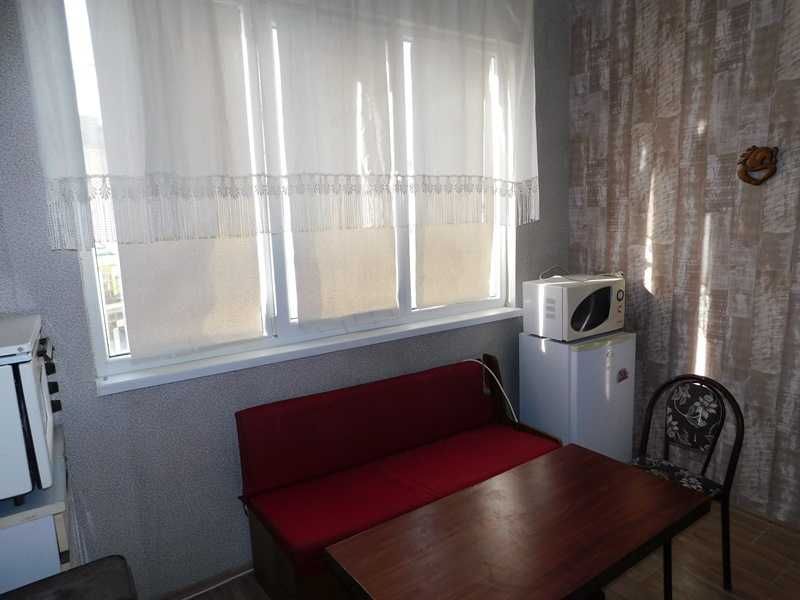Продава се Двустаен апартамент в Търговище, Център - 60 кв.м за 2 €/кв.м - Снимка #3