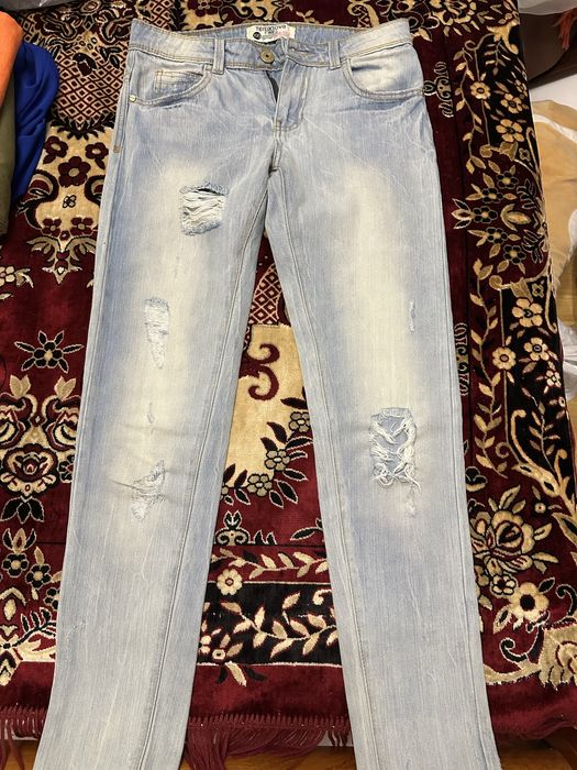 Продам джинсы на девушку, в отличном состоянии