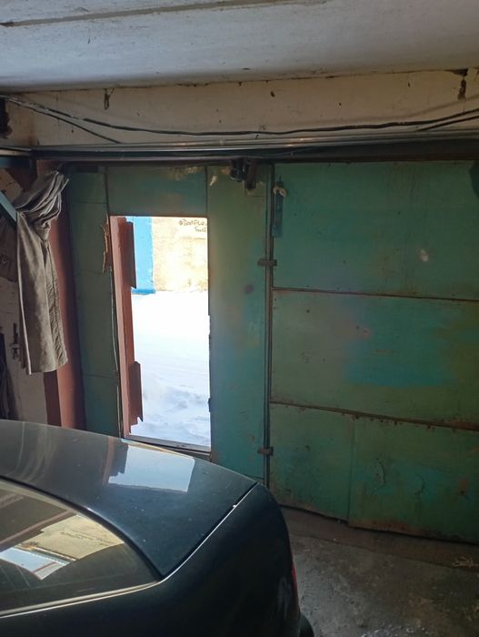 Продам гараж возле школы √21