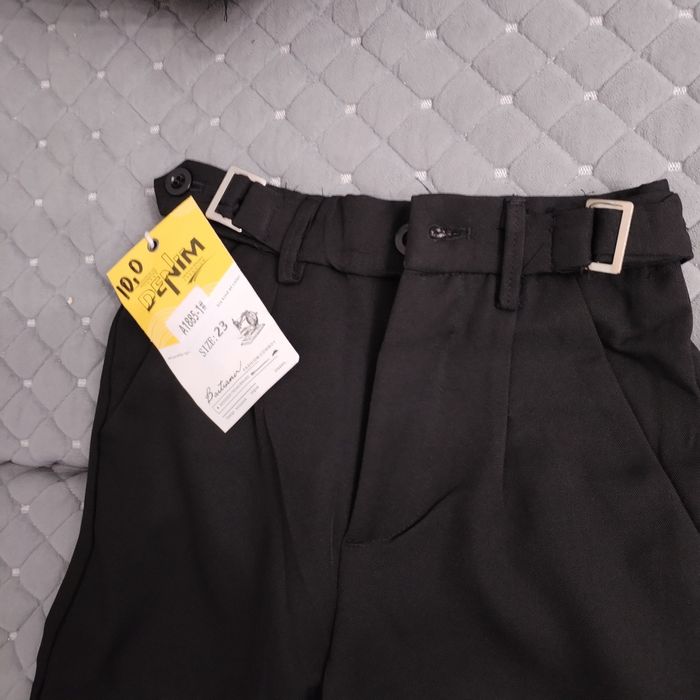 Продам школьные брюки