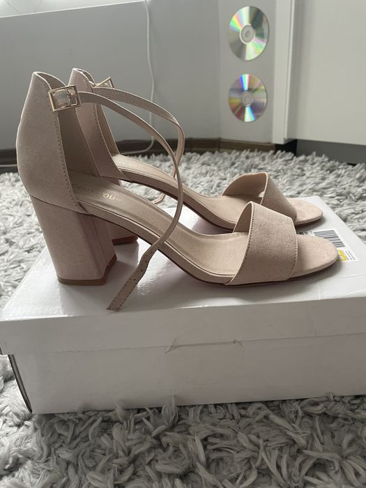 Сандали About you 40 ном