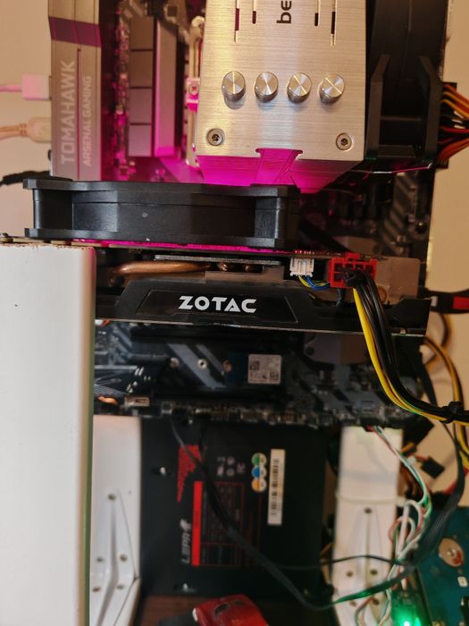 Kit gaming i5 8500 MSI z370 și gtx 1070 zotac