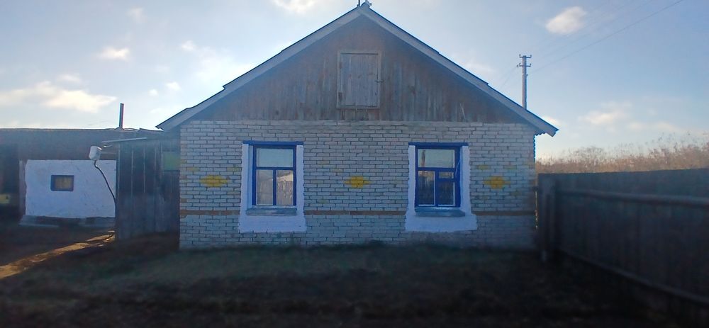 Продам двухквартирный дом