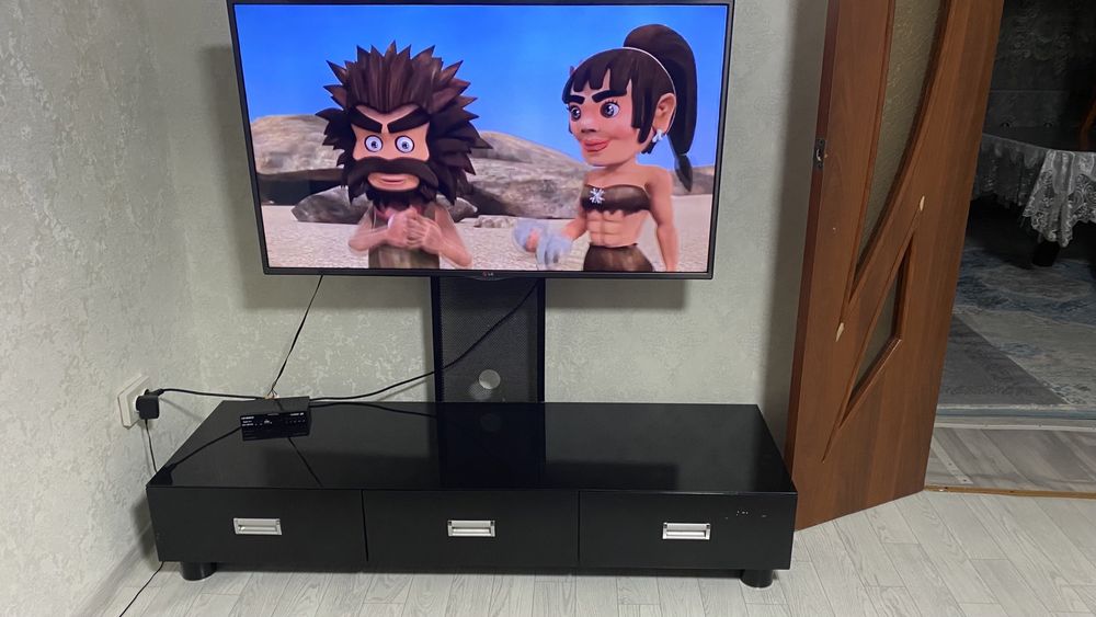 Подставка под телевизор