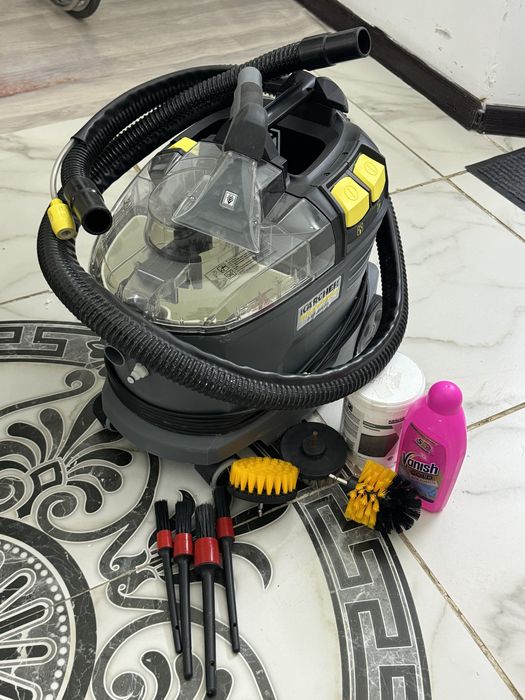 Продам моющий пылесос Karcher Puzzi 8/1