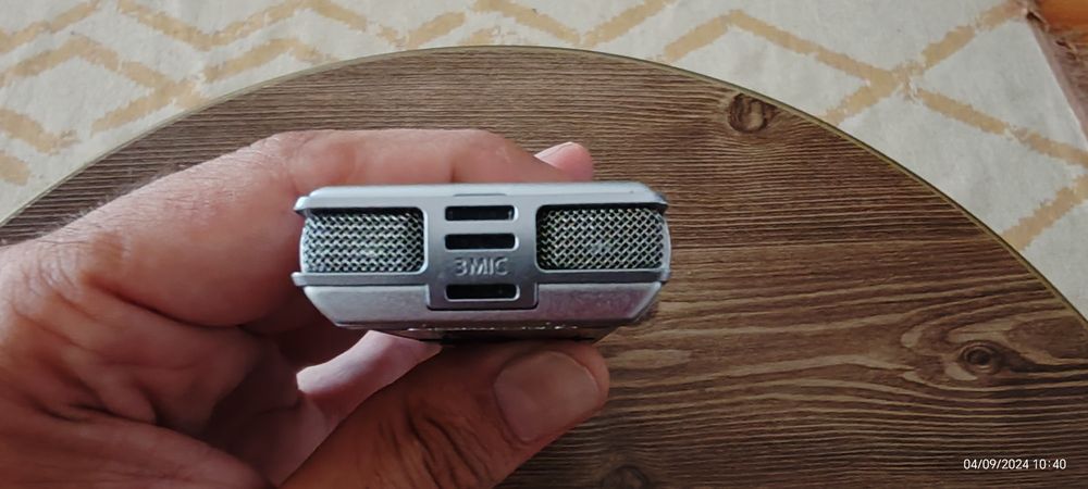 Olympus Reportofon cu activare vocala