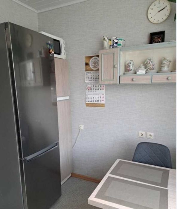 Дава се под наем Двустаен апартамент в Бургас, Изгрев - 57 кв.м за 306 € - Снимка #2