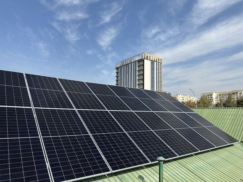 Quyosh panelari ornatamiz kafolat 25yil