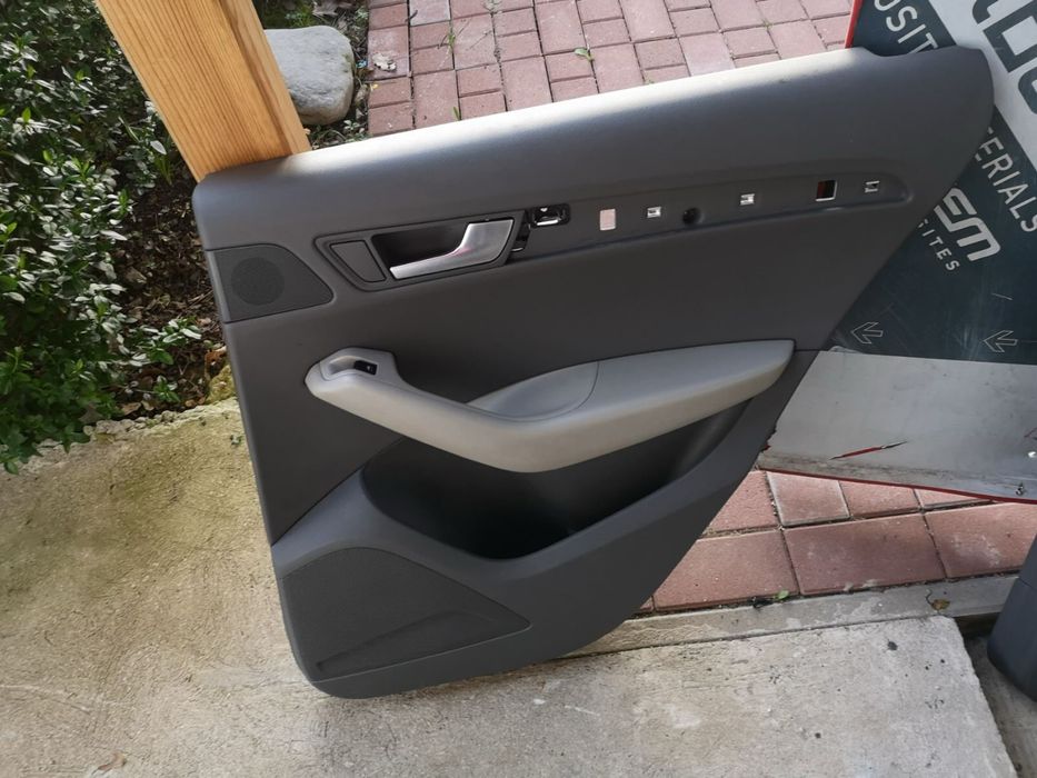 Audi q5 кожен салон