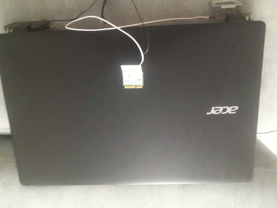 Экран  ( дисплей ) ноутбукке