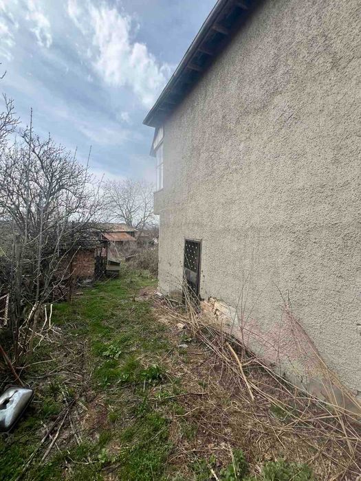 Продава се Къща в с. Макариополско, Област Търговище - 140 кв.м за 237 €/кв.м - Снимка #1