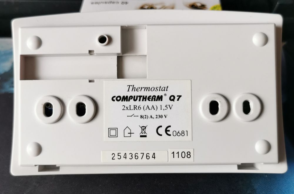 Termostat de cameră programabil cu fir COMPUTHERM Q7
