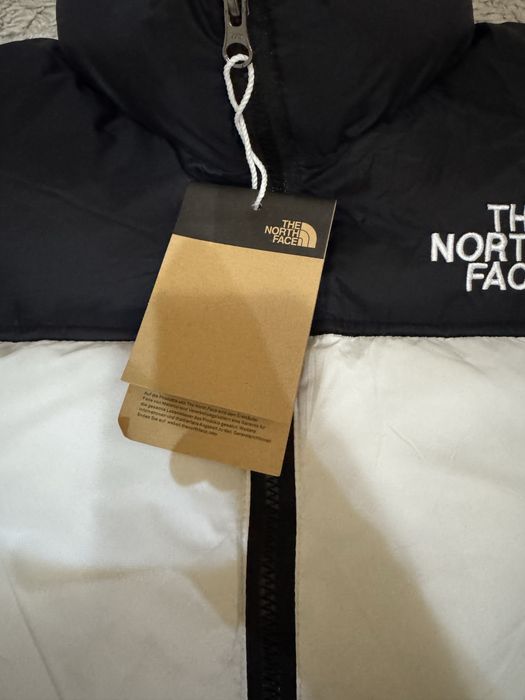 Geaca The North Face alba puffer