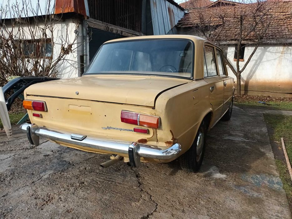 Продавам ваз 2101