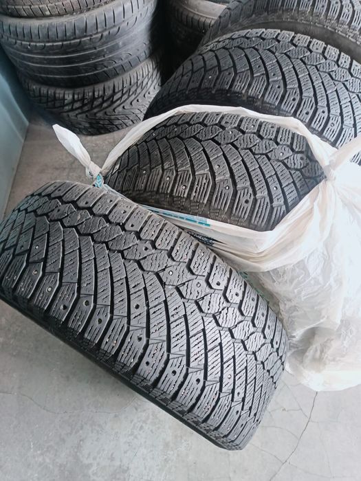 Продам шины зимние