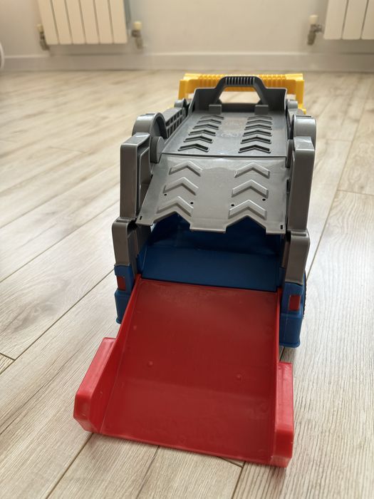 Игрушечный автовоз + 2 машинки