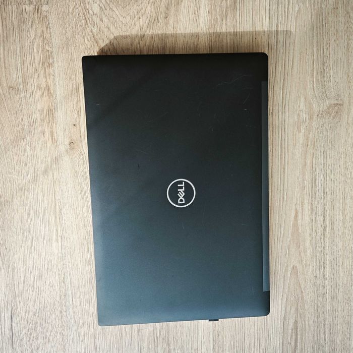 Лаптоп Dell Latitude 7490 – i5 / 16 GB RAM / 256 GB SSD / Touch