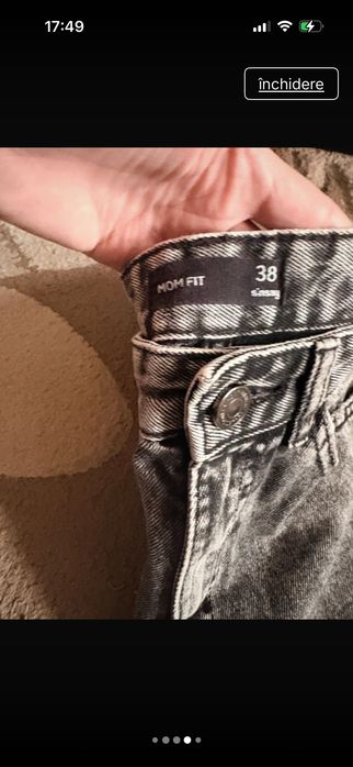 Body  L si blugi mom 38 noi , fara eticheta