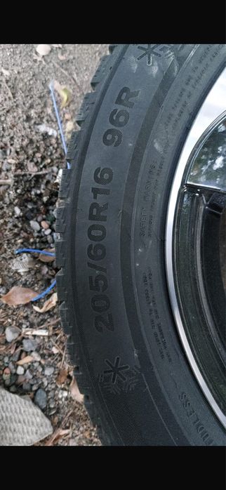 Комплект зимних шин с дисками