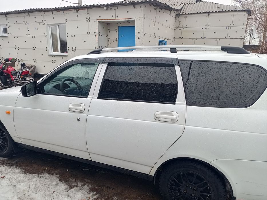 Продам приору универсаль либо обмен на КРС