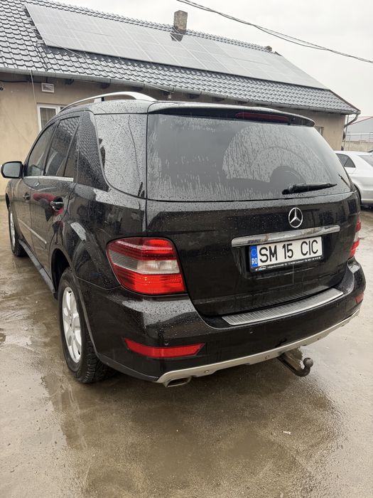 Vand Mercedes ML 350 an fabr 2010