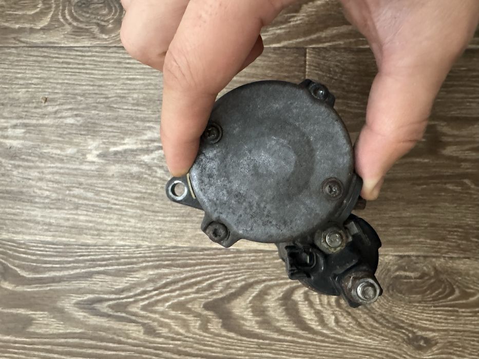 Стартер Denso на Toyota Carolla 2008г