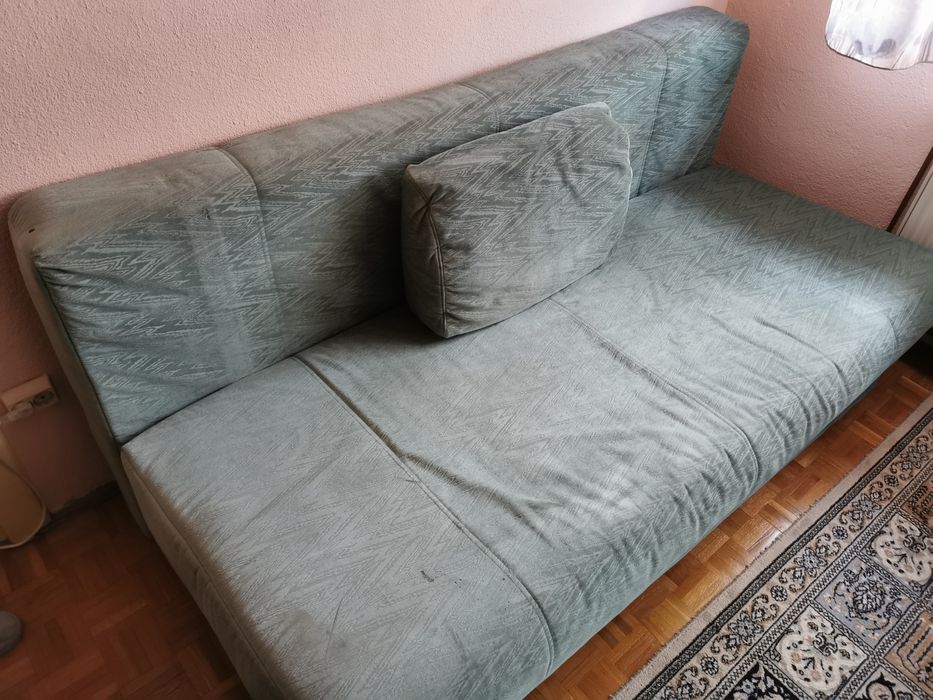 Pat/Canapea cu spațiu de depozitare