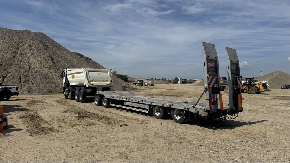 Trailer  40 t   Cu 4 axe