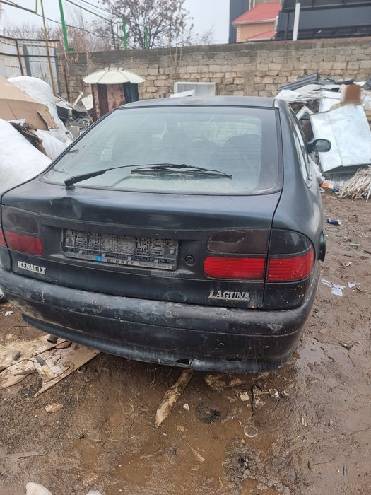 Renault laguna..