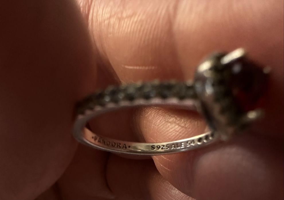 Серебрянное кольцо Pandora