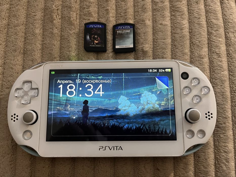 Playstation Vita 2000 (Прошитая)