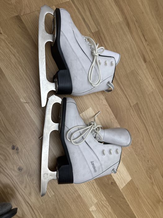 Коньки хорошие 37 размер