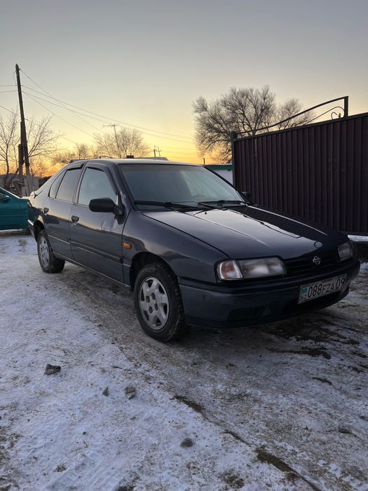 Ниссан Примера 1992