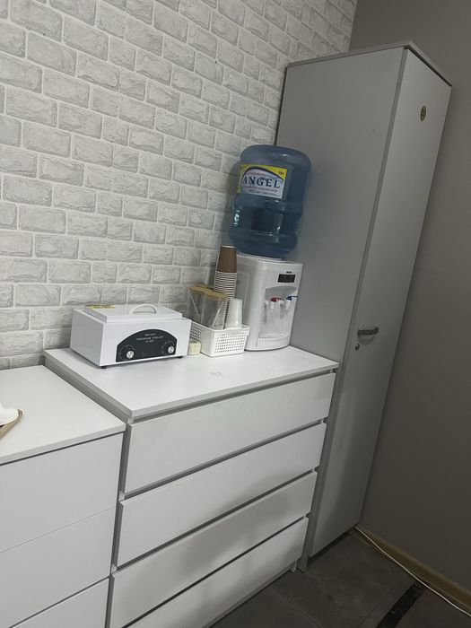 Продаю кабинет маникюра