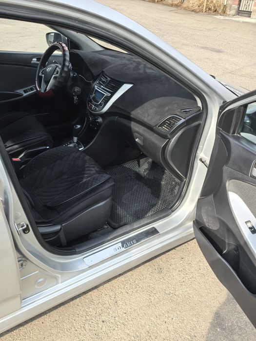 Продам Hyundai accent 2013