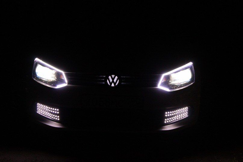 Запчасти POLO SEDAN - телевизор в наличии