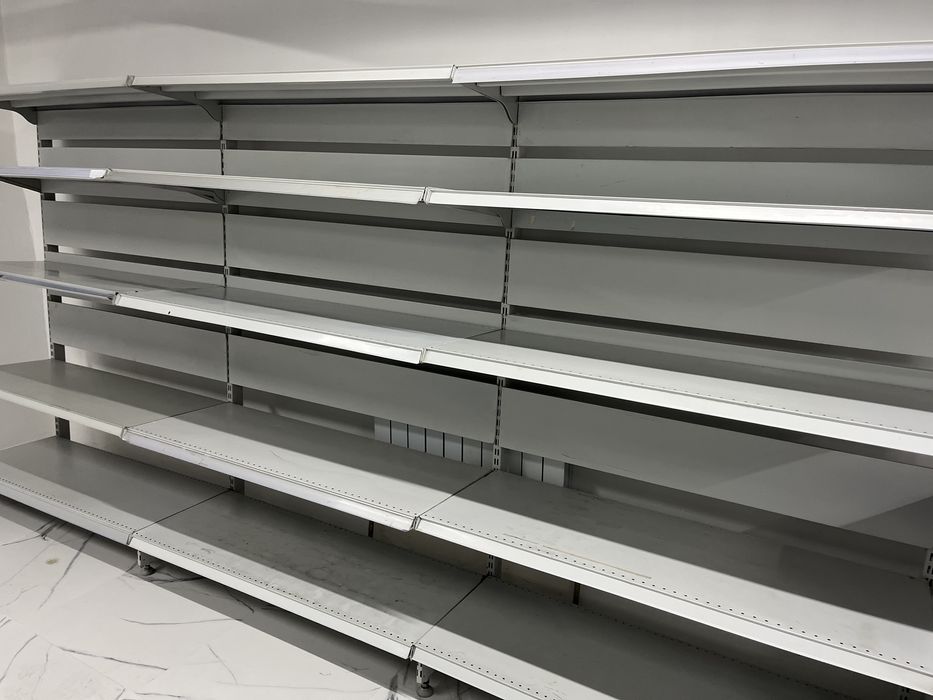 Продаются торговые стеллажи б/у в хорошем состоянии