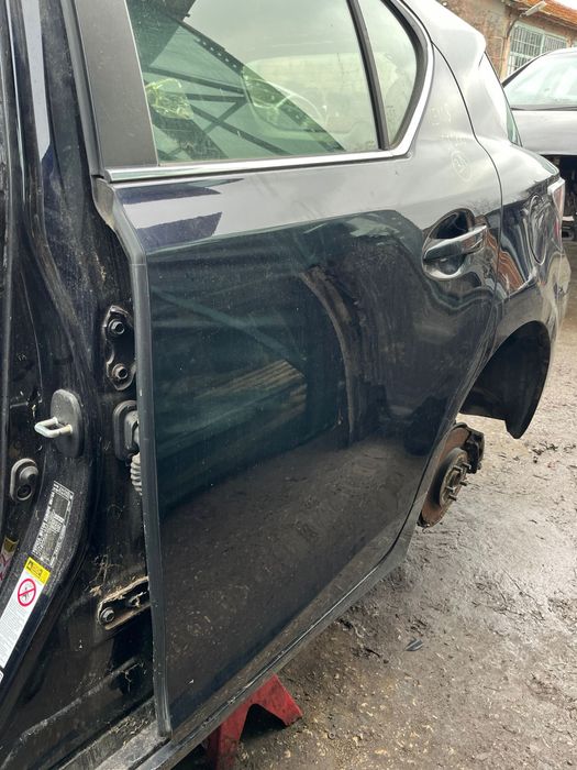 Lexus CT200H Батерия броня фарове  стопове волан капак врати