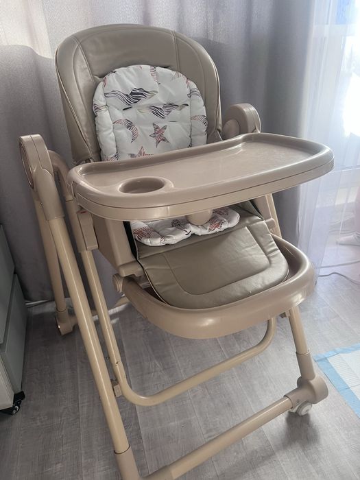 Продам детский студьчик для кормления