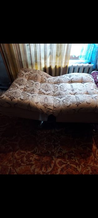 Продам диван и кресла