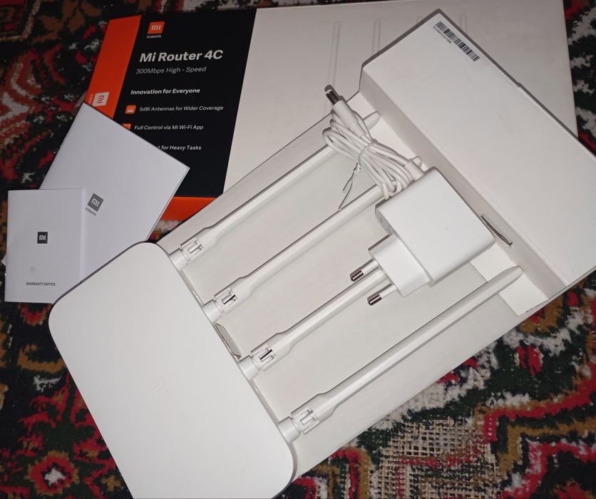 MI Router4C 300Mbps High-Speed